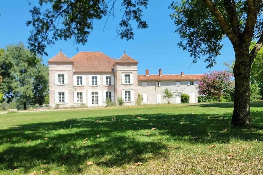 Chateau D'Issandou Golfech 외부 사진